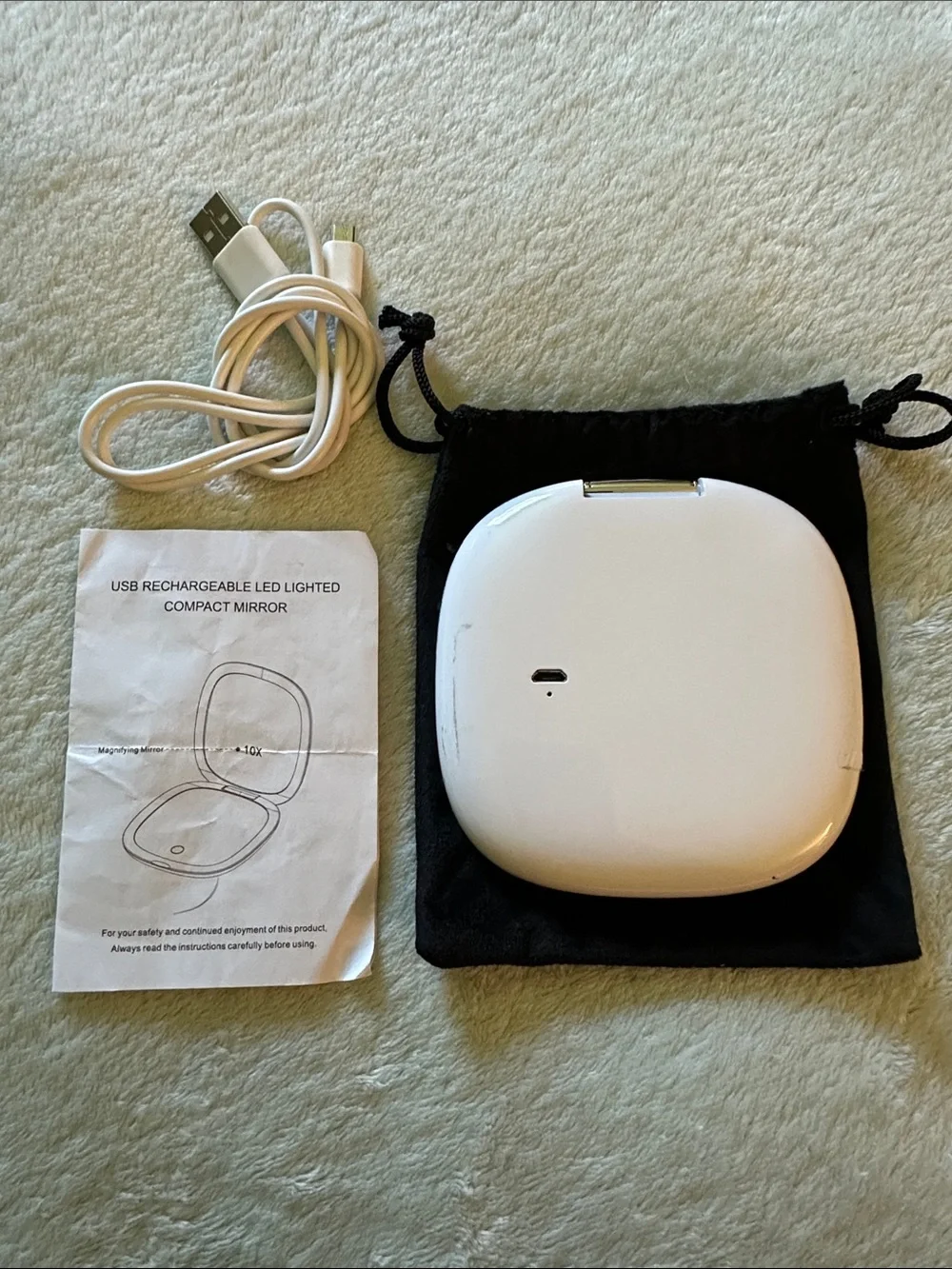 DeWEISN White LED Rechargeable Compact Mirror